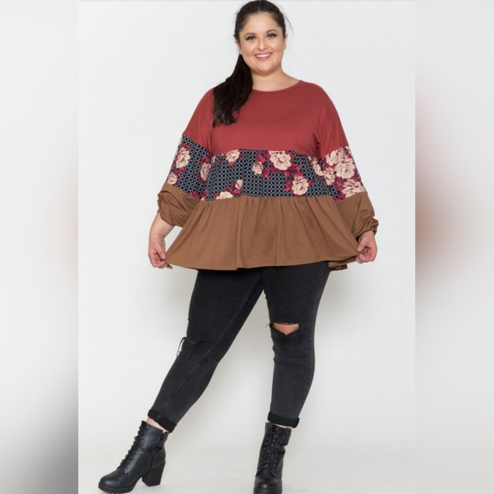 Colorblock Floral Top - Picture 2 of 6